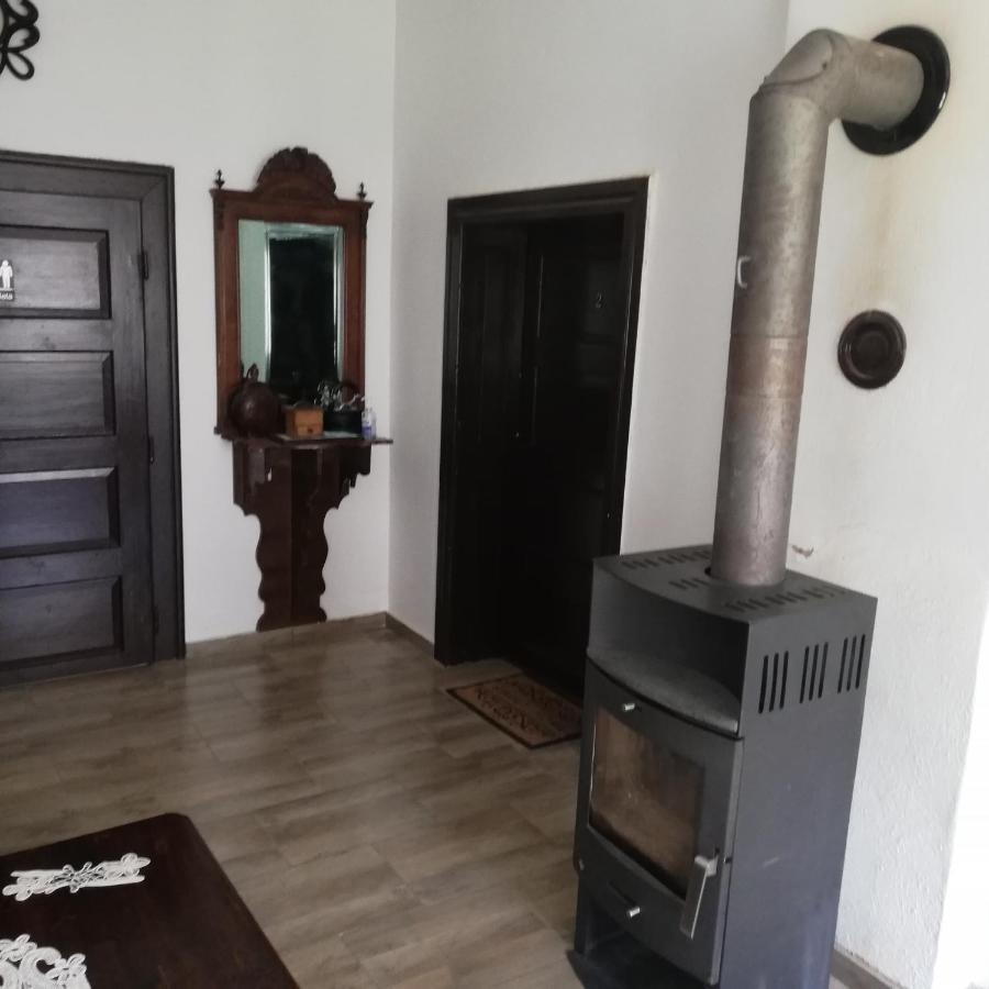 Casa Din Barcutゲストハウス エクステリア 写真