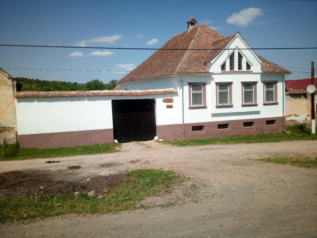 Casa Din Barcutゲストハウス エクステリア 写真